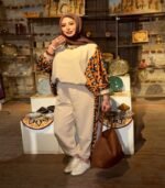 Suit Beige in Tiger